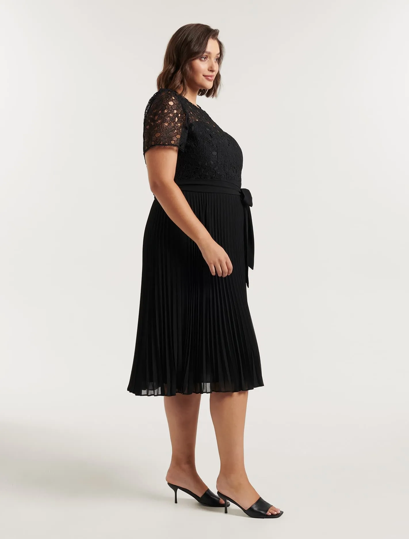 Khloe Curve Lace 2 In 1 Midi Dress